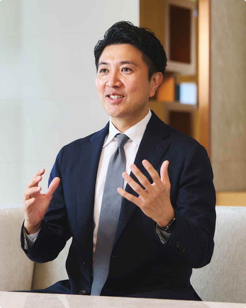 代表がメッセージを伝えている様子